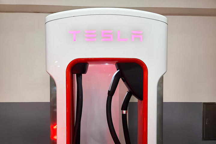 Re: [新聞] 全球銷量最大車商加入NACS陣營！