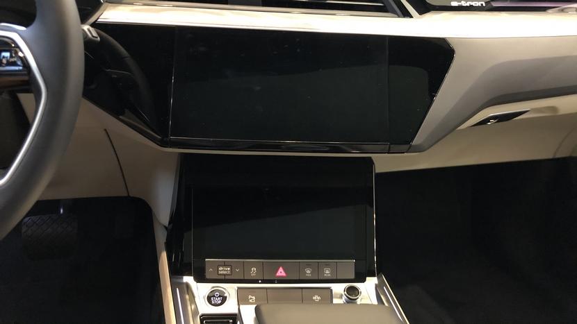 Audi-e-tron-新竹展間賞車與心得簡單分享-4