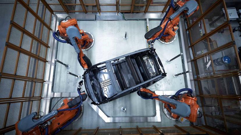 BMW-電動車戰略大轉彎！成立專屬部門開發純電平台、首發車款-2025-年量產-2