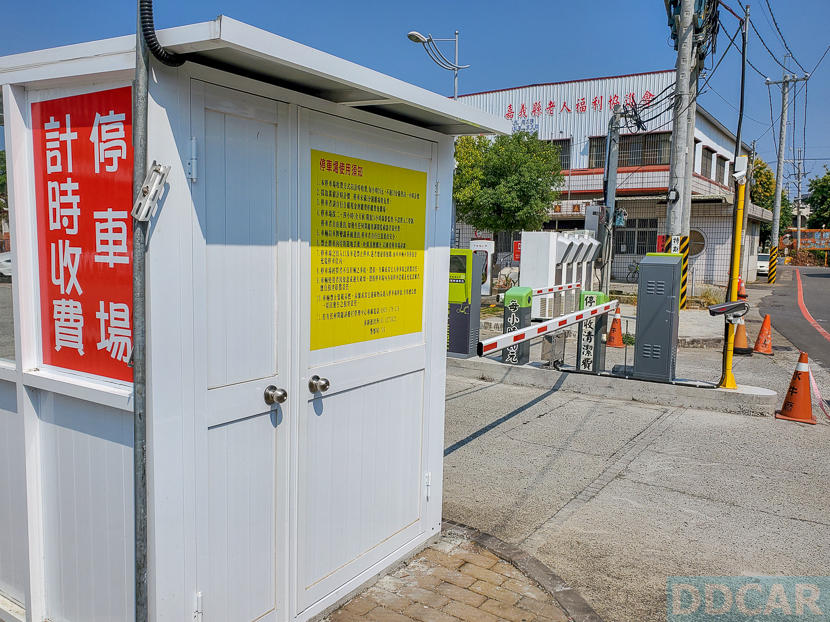 特斯拉嘉義水牛超充站收費囉 每小時20 元 一起支持這個離交流道最近的優質超充吧 Ddcar 電動車