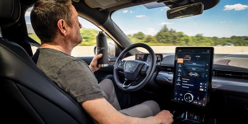 英國有限度開放「自動駕駛」車輛合法上路：時速不能超過-60-公里-2
