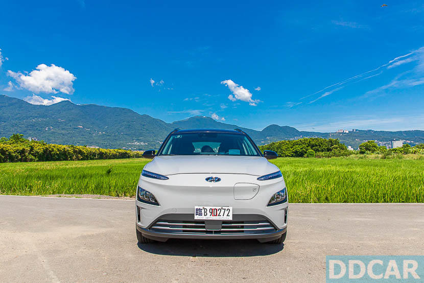 Hyundai-Kona-EV-純電休旅試駕：寧靜迅猛的動力展現，高效讓人更驚艷！-5