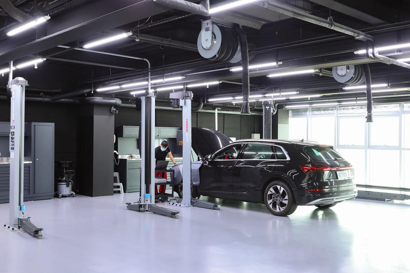 新車銷售、售後服務、高效充電一站搞定，Audi-濱江展示暨服務中心正式投入營運行列-4