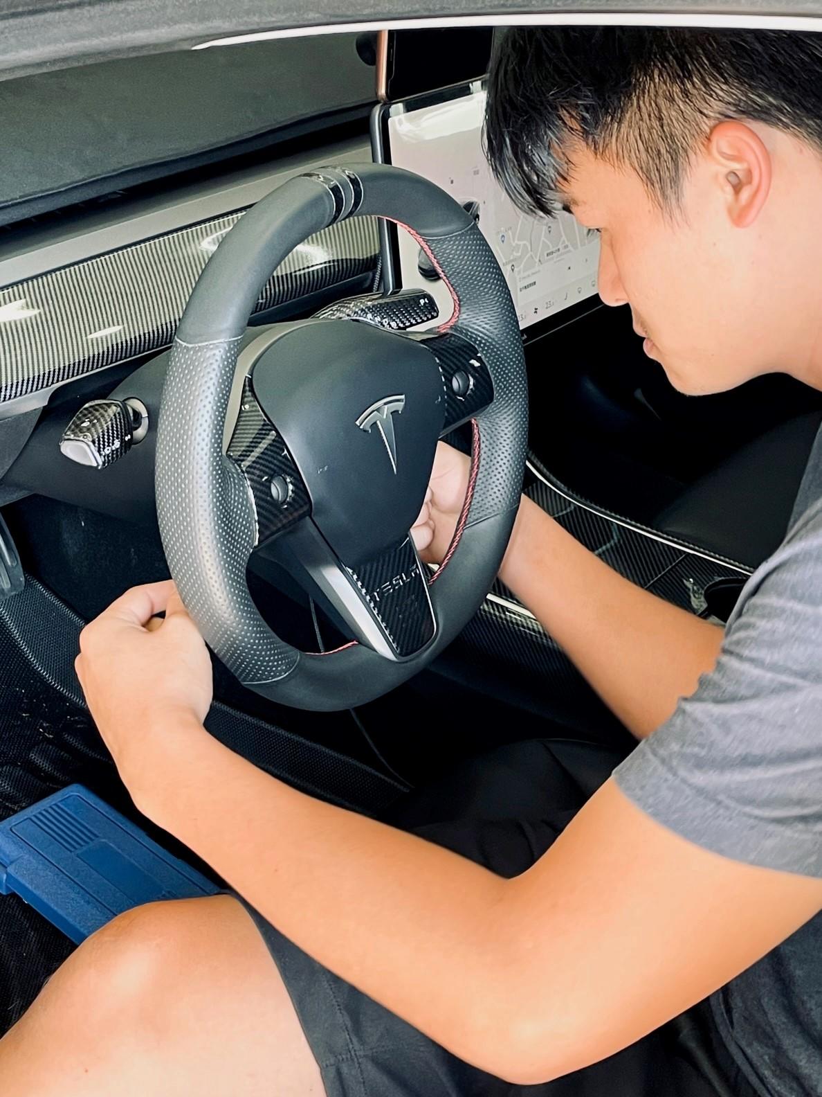 [開箱]-Tesla-Model-3-更換-Yoke-方向盤：購入、安裝、使用心得分享-18