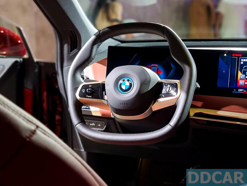 BMW-iX-台灣首映體驗：一輛能打的豪華電動休旅車終於出現！-13