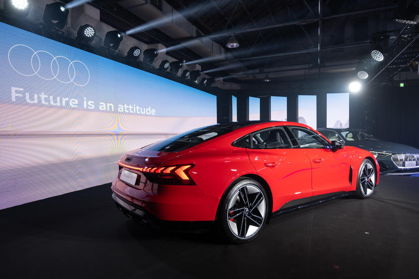 Audi-e-tron-GT-登台上市：一部讓你看了「哇」想當奧迪人的夢幻級轎跑-4