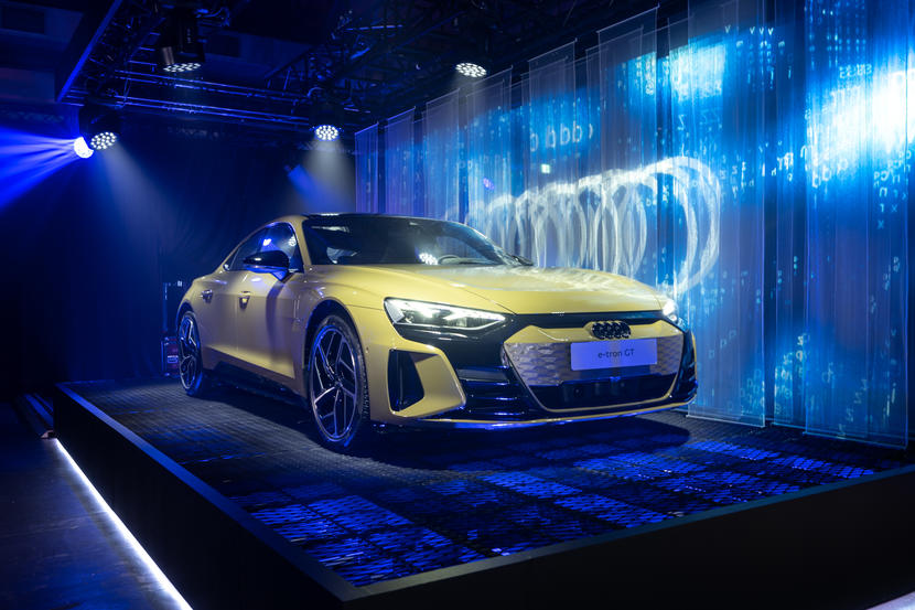 Audi-e-tron-GT-登台上市：一部讓你看了「哇」想當奧迪人的夢幻級轎跑-7