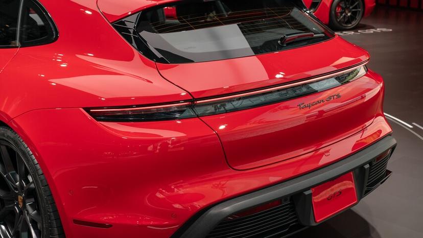 保時捷電跑家族新成員 Taycan Gts Sport Turismo 純電獵跑再進化現身洛杉磯車展 Ddcar 電動車