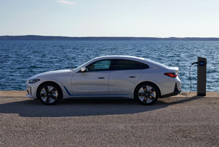 BMW-i4-純電轎跑正式預售：250-萬元起擁跑車駕馭與-590-公里續航-2