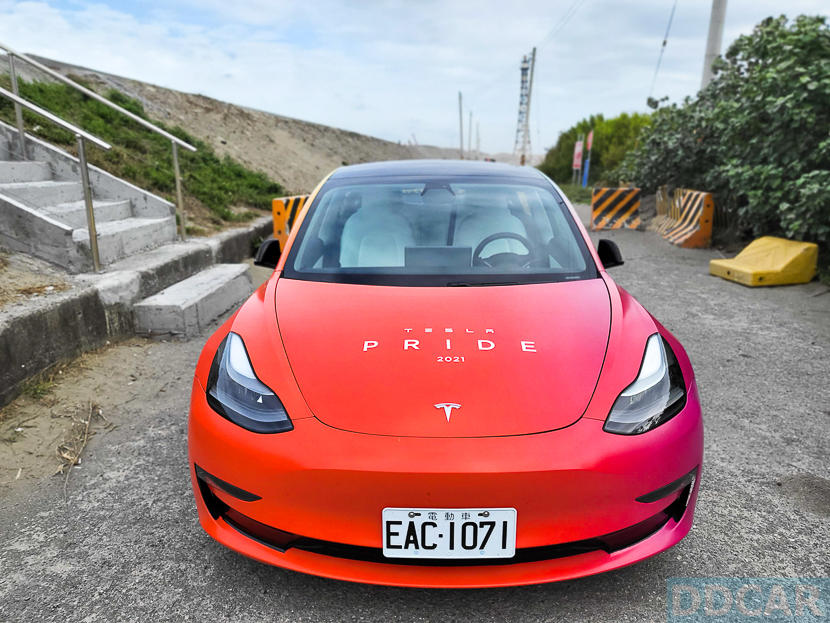 Tesla-Model-3-與燃油車一起挑戰台灣四極點！一日環島千里長征，電動車充電真的又慢又麻煩？-27