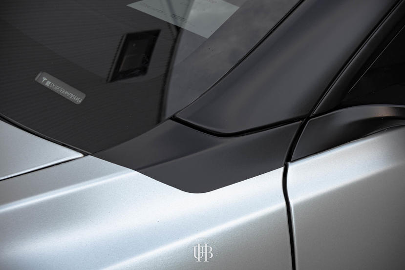 Tesla-Model3-懸浮式車頂設計-視覺分享-3
