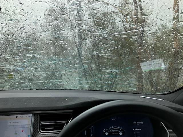 特斯拉的玻璃車頂-禁得起冰雹侵襲嗎？-6