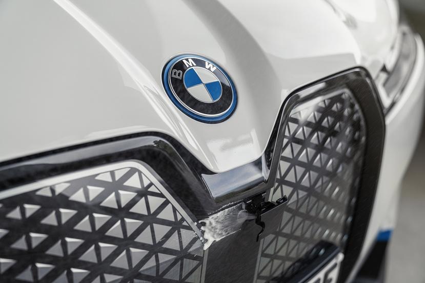 BMW-不急於轉型純電車廠：只押寶電動車有風險，很多國家更需要的是高效燃油車-1