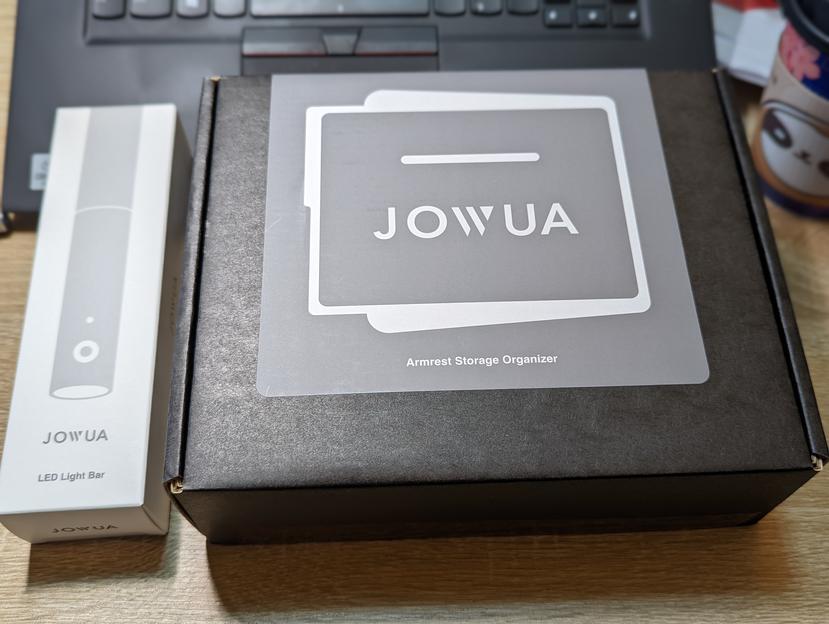 【開箱】Tesla-Model3-專用-Jowua-扶手箱收納盒＋LED-智能感應燈-2