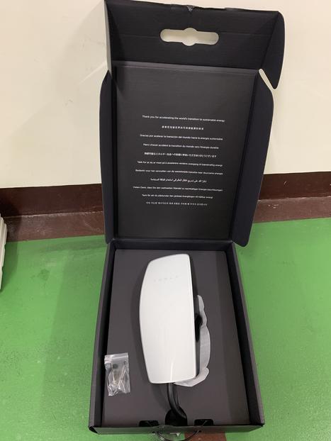 「社區充電樁安裝分享-」Tesla-wall-connector-壁掛式充電座-9
