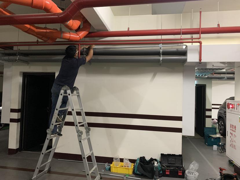 「社區充電樁安裝分享-」Tesla-wall-connector-壁掛式充電座-4