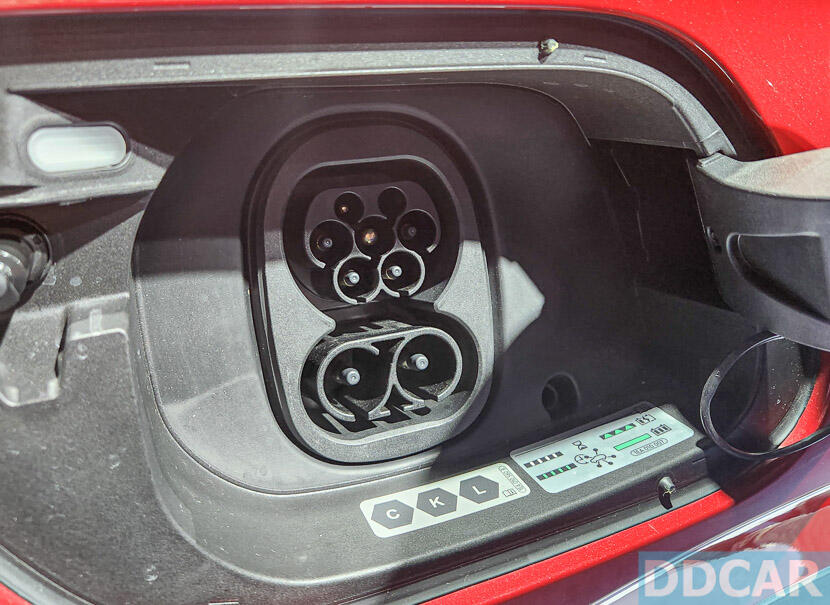 福斯-ID.4、ID.5-純電休旅雙雄登台首秀：年中上市，全台蓋-14-座-CCS2-快充站-3