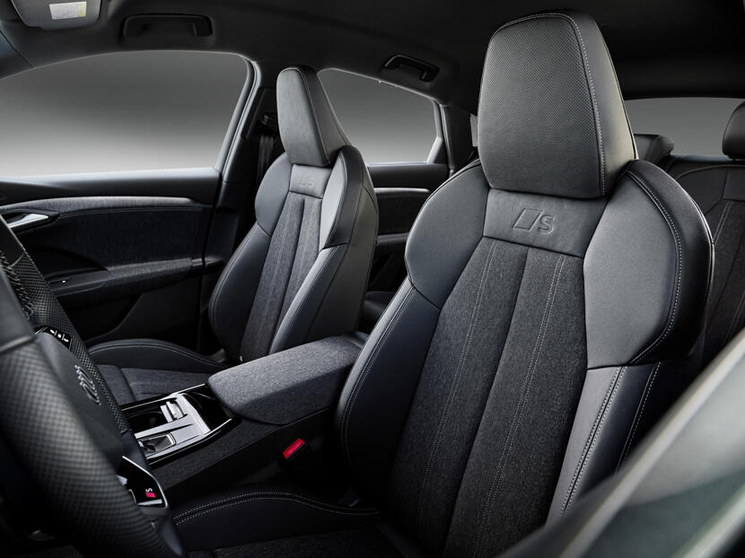 續航力衝上-656-公里,更流線動感的-Audi-Q6-Sportback-e-tron-報到!-18 續航力衝上-656-公里,更流線動感的-Audi-Q6-Sportback-e-tron-報到!-18