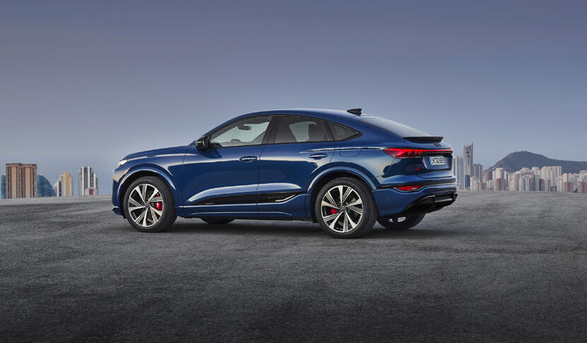 續航力衝上-656-公里,更流線動感的-Audi-Q6-Sportback-e-tron-報到!-10 續航力衝上-656-公里,更流線動感的-Audi-Q6-Sportback-e-tron-報到!-10