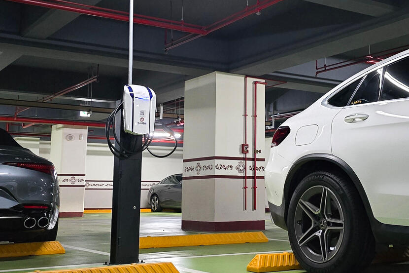 豪宅指定，最高規防火礦石匯流排：士林電機打造-600-格電動車位充電友善社區-6